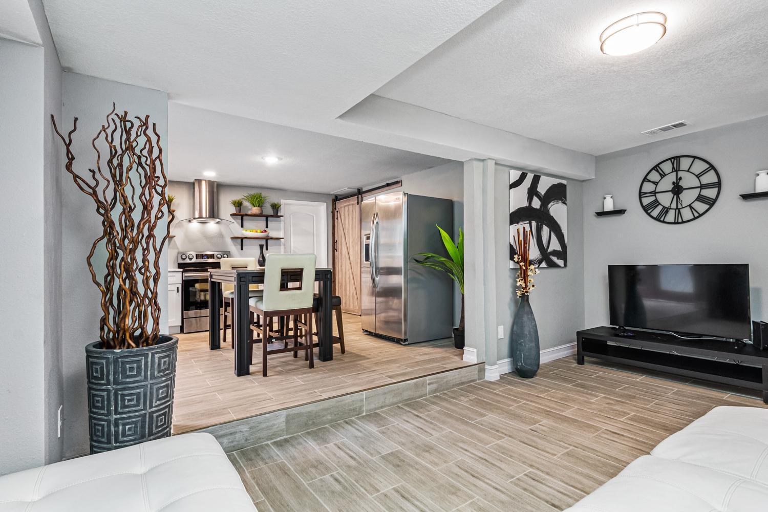 Апартаменты Modern House In Clearwater With Access To A Shared Swimming Pool Сейфти-Харбор Экстерьер фото